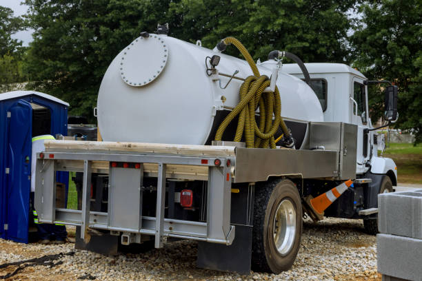 Portable Toilet Options We Offer in Stratford, TX